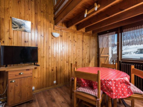 Studio lumineux avec mezzanine, balcon, proche pistes et commerces - FR-1-502-448
